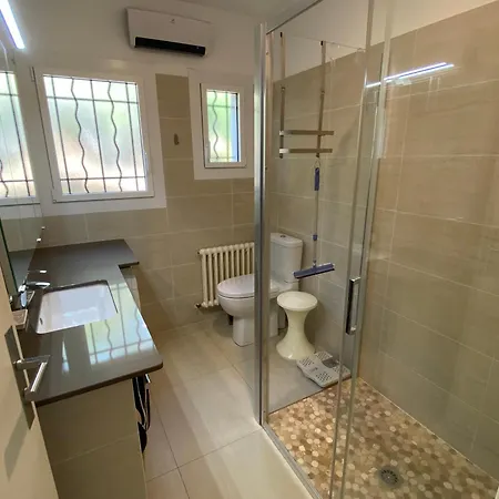 Avec Piscine A 300 M Des Plages D'aiguebelle - Holiday home *