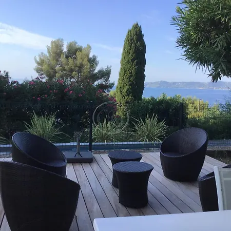 Avec Piscine A 300 M Des Plages D'aiguebelle -