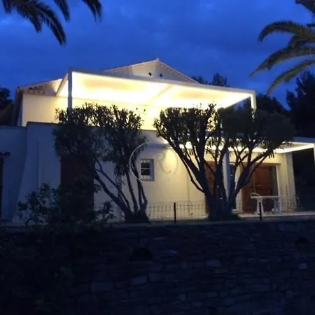 Avec Piscine A 300 M Des Plages D'aiguebelle - Le Lavandou